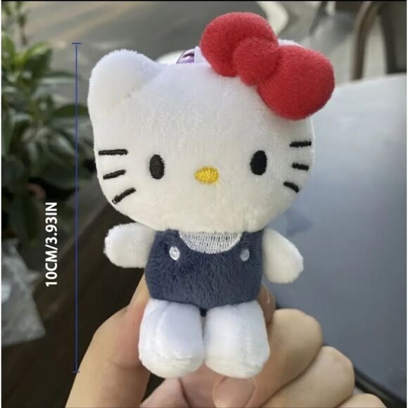 Hello Kitty Plush Keychain - Picture 4 of 4